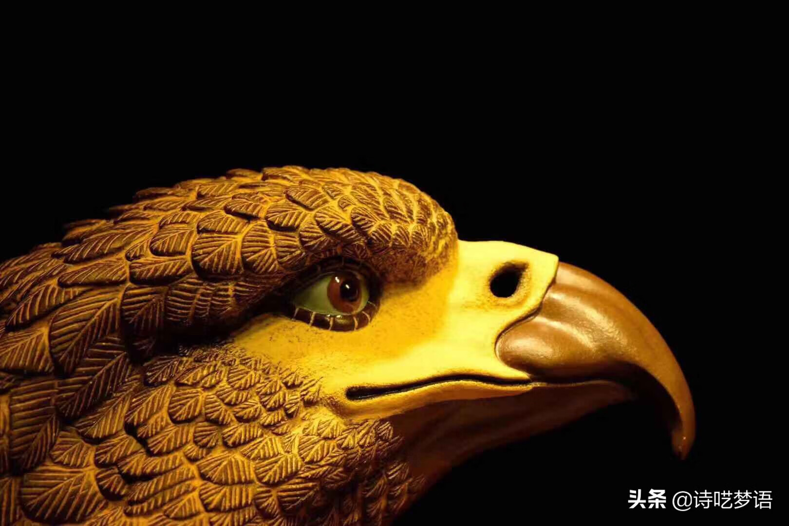 鹰雕像风水(石雕鹰图片大全)