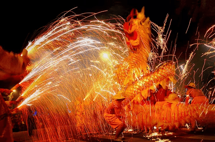 水龙和火龙的图片(火龙图案)