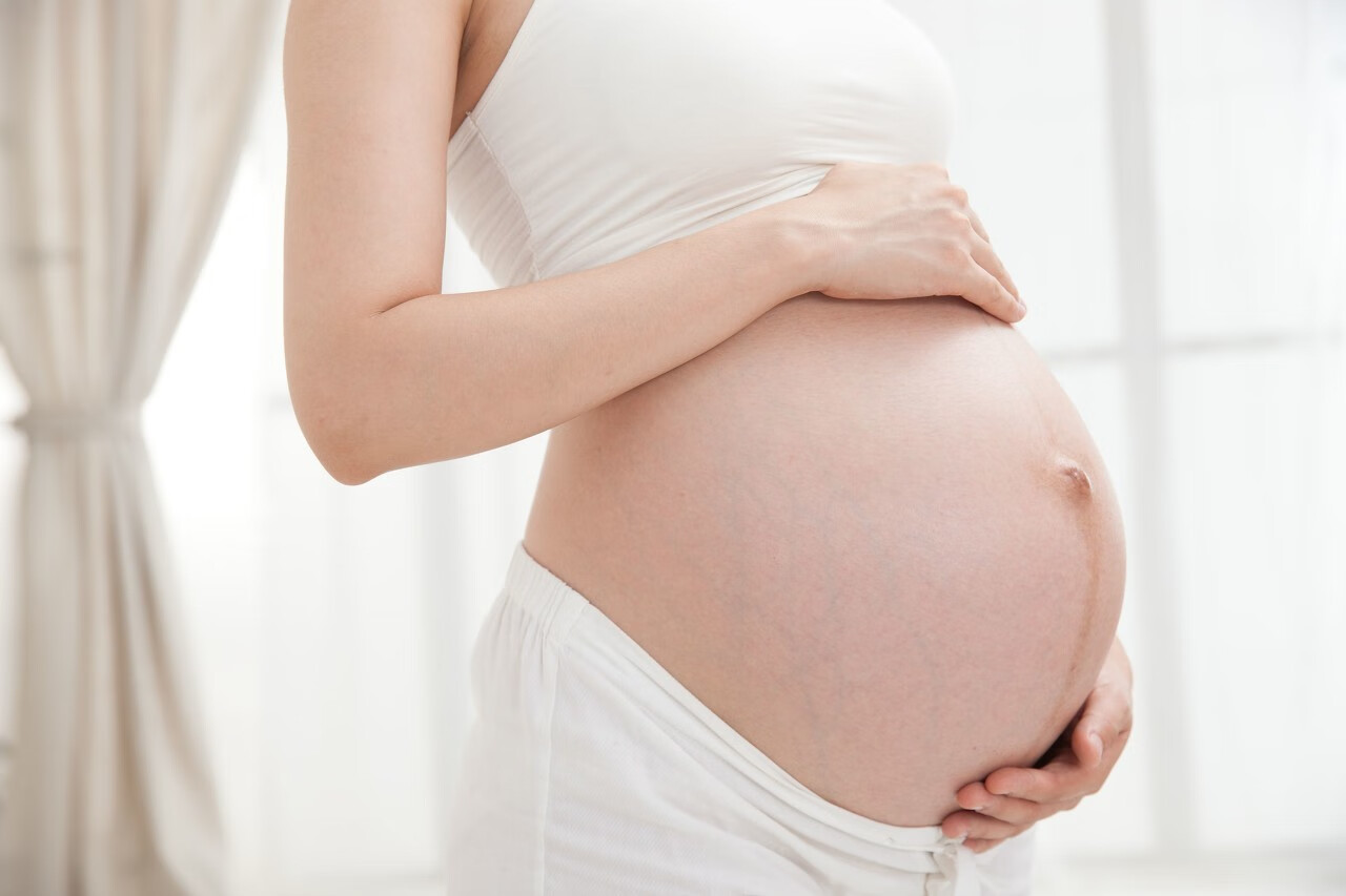 怀孕腰酸怎么回事(孕期腰酸的厉害)