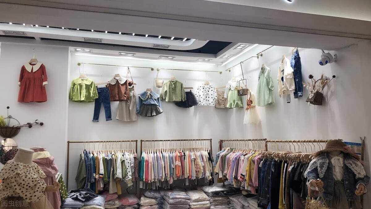 卖衣服进货技巧(卖服装的技巧和经验)