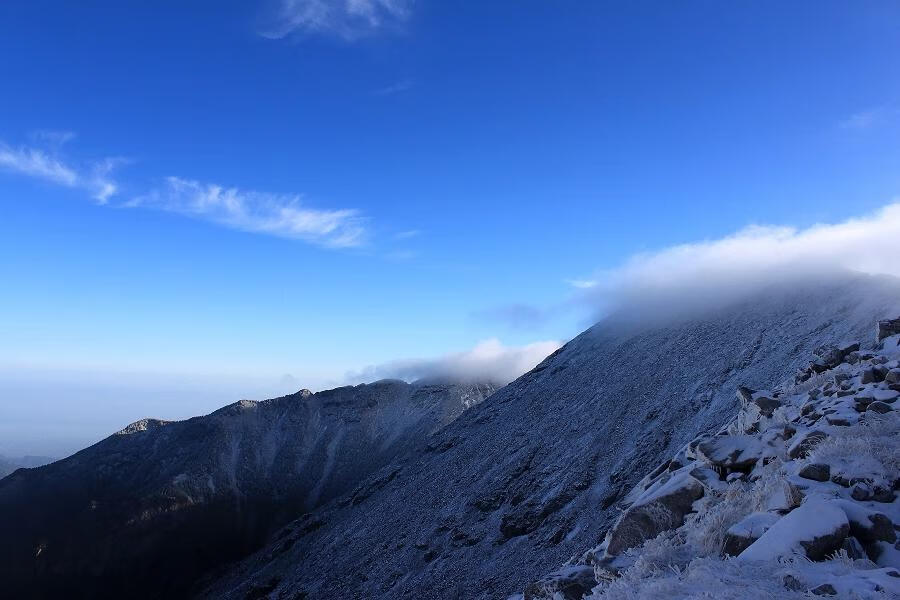 秦岭山脉走向图(秦岭山脉地形图全图)