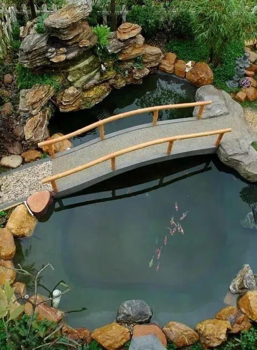 小院鱼池风水(假山小桥亭子图片)