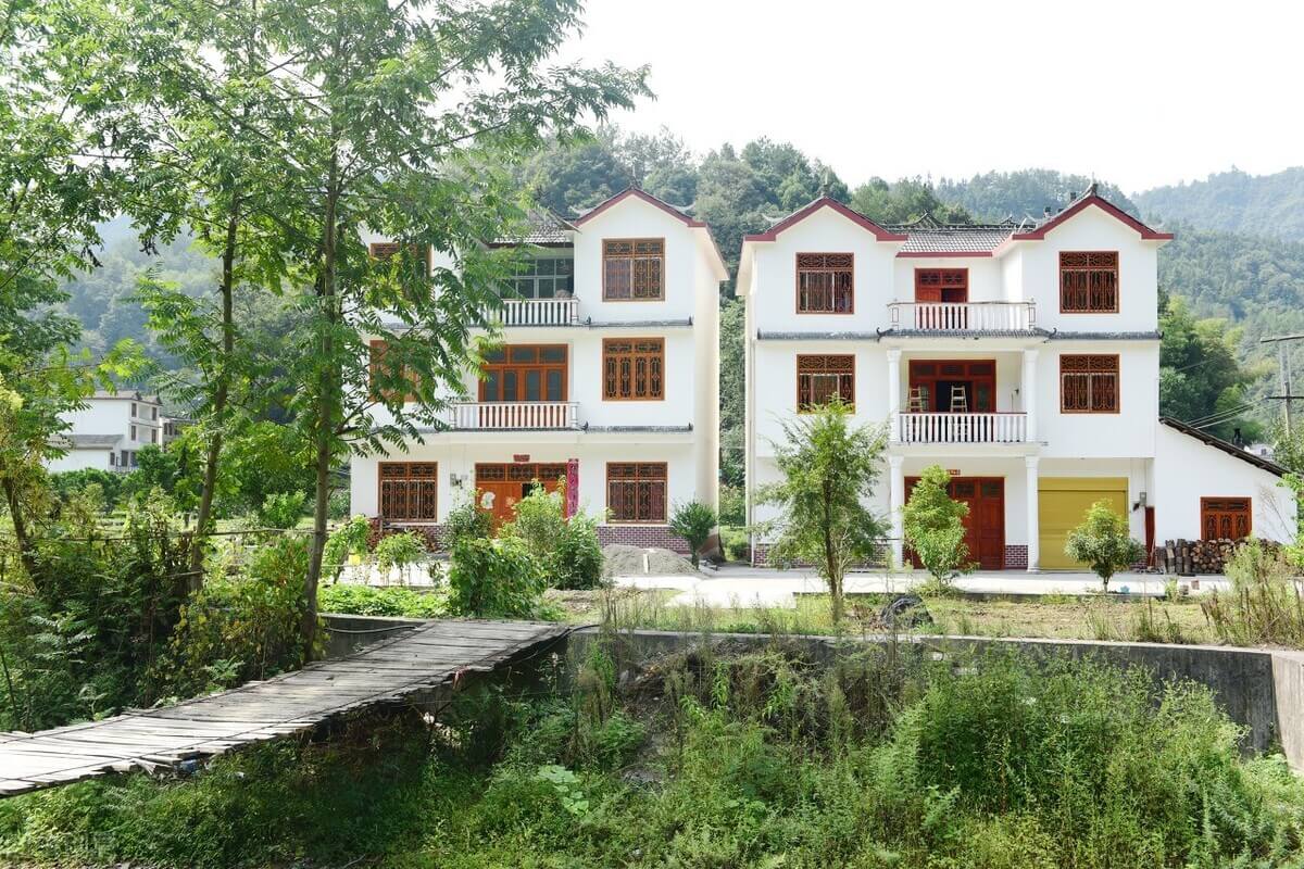 大门前有坟地,风水好吗?(屋对面有坟风水好不好)-百科学社