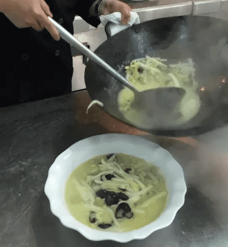 蛏子怎么洗怎么烧(蛏子的做法及清洗)