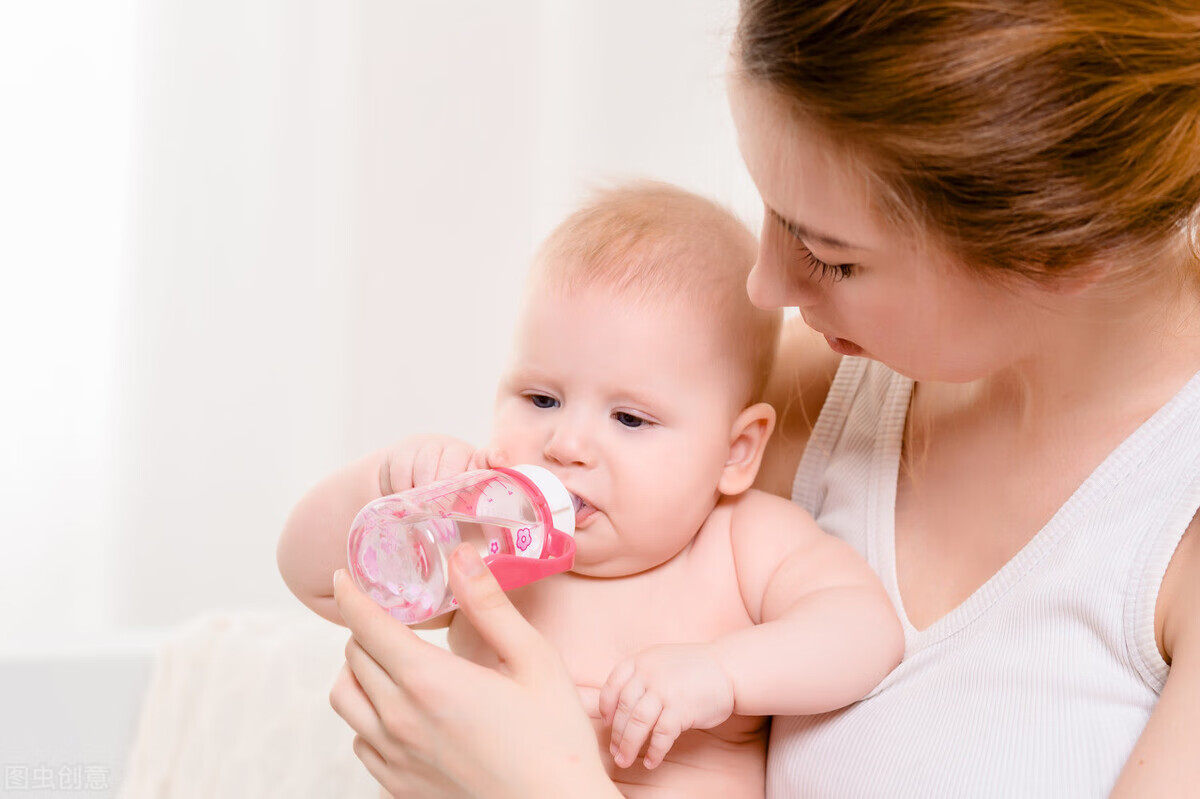 母乳宝宝拉肚子的原因(引起宝宝拉肚子的原因有哪些)