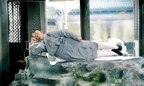 睡觉脚的朝向有什么讲究吗 脚在风水中怎么推算