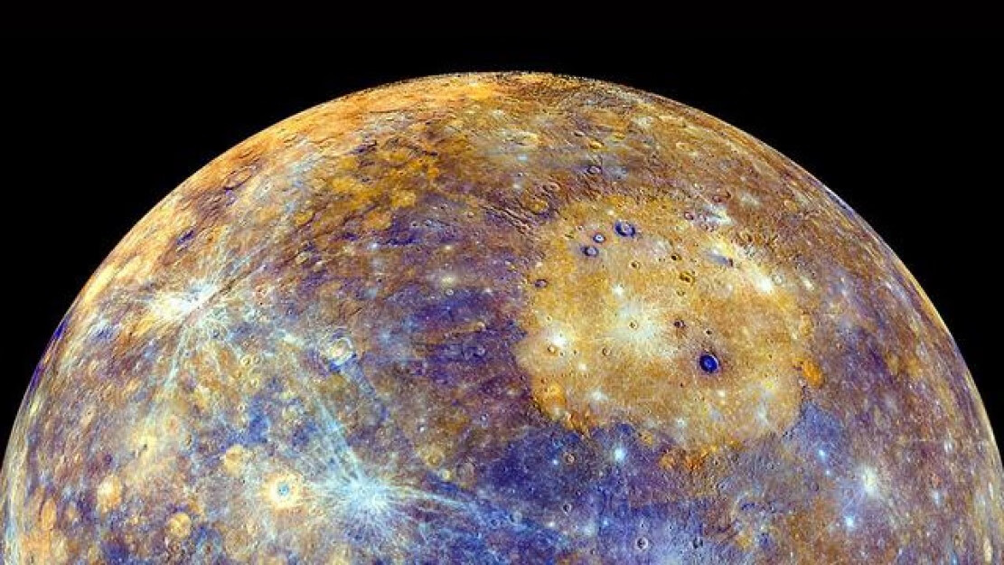 水星几乎没有大气,在太阳近距离的炙烤下,向阳一面温度最高达到429