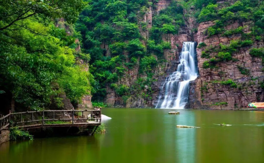 7月份适合去哪里旅游?(七月份自驾游适合去哪里旅游)