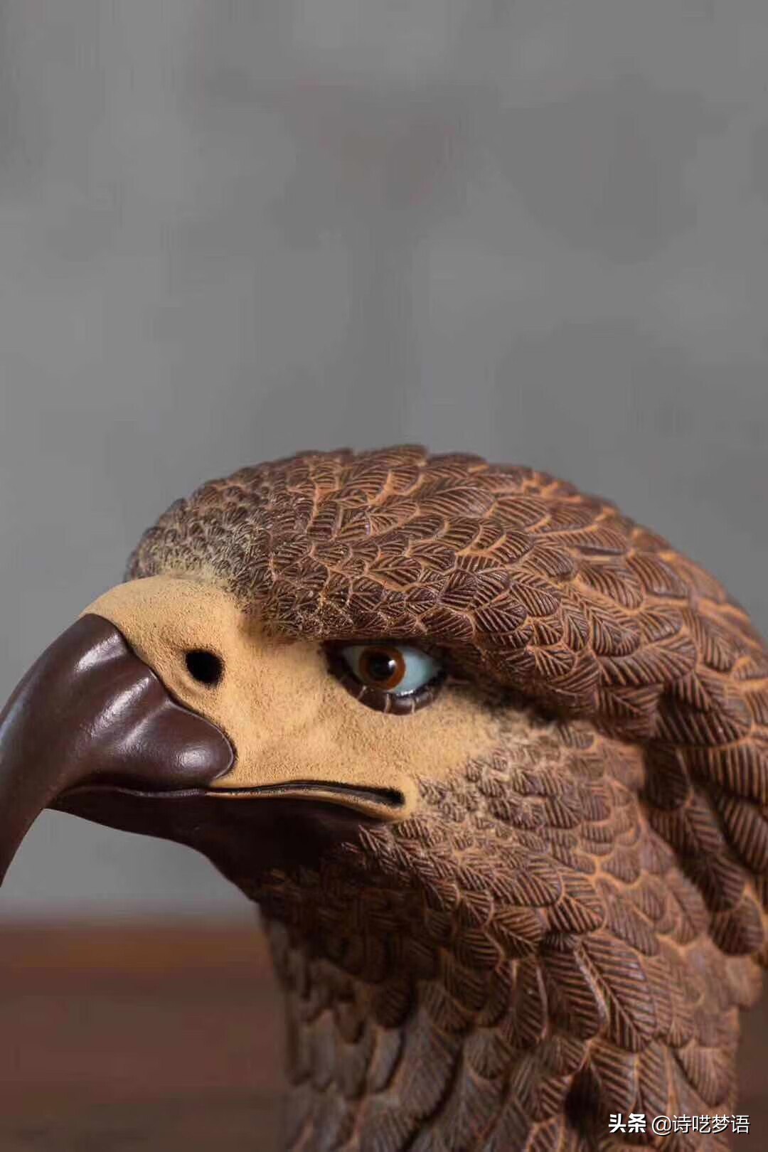 鹰雕像风水(石雕鹰图片大全)