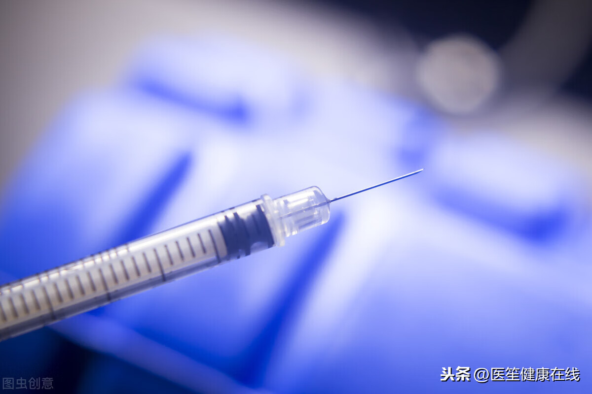 脚底板疼怎么治疗(整个脚底板疼如何缓解)
