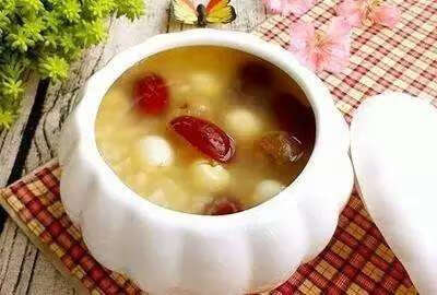 新鲜桂圆上火吗(龙眼和桂圆哪个容易上火)