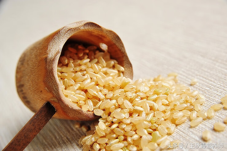 糙米的营养价值及功效与作用(糙米的营养价值和功效)
