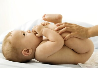 宝宝生理性腹泻的表现(婴儿生理性腹泻怎么办)