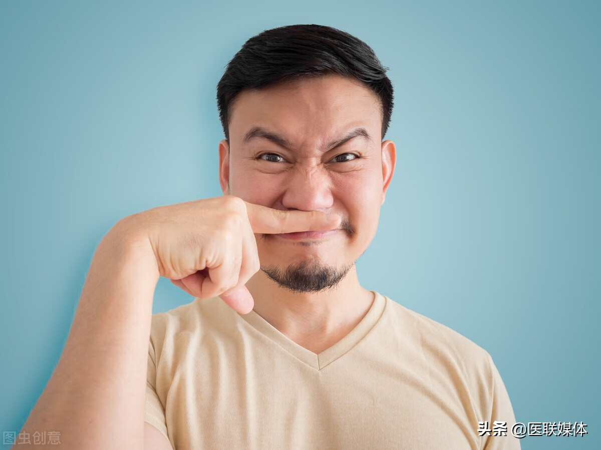 小便有异味是什么原因(小便有异味是怎么回事男性)