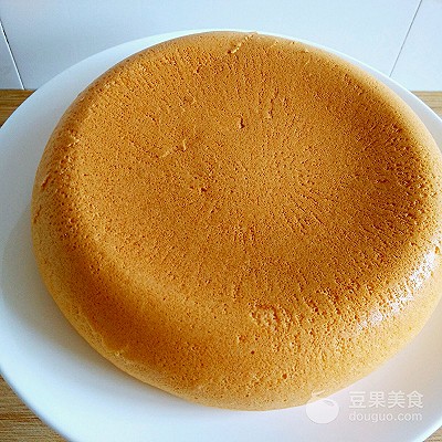 电饭锅做蛋糕的方法(电饭煲如何做蛋糕 家用)