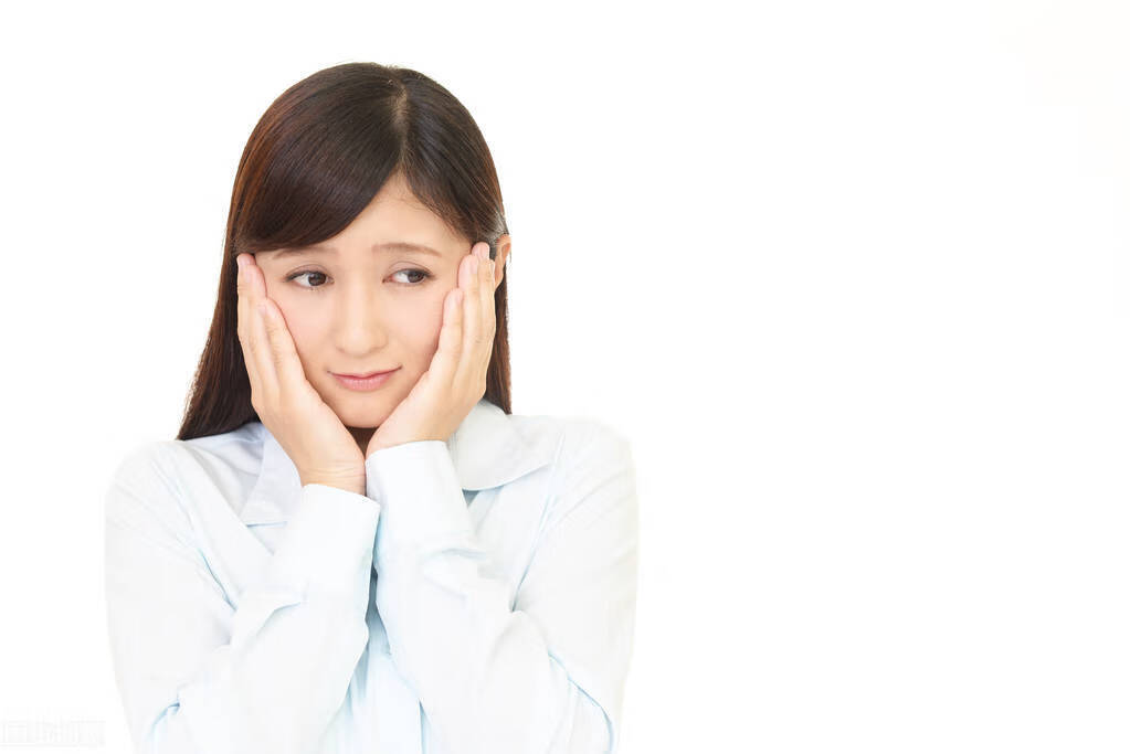 尖锐湿疣症状(尖锐疣湿各种图片高清)