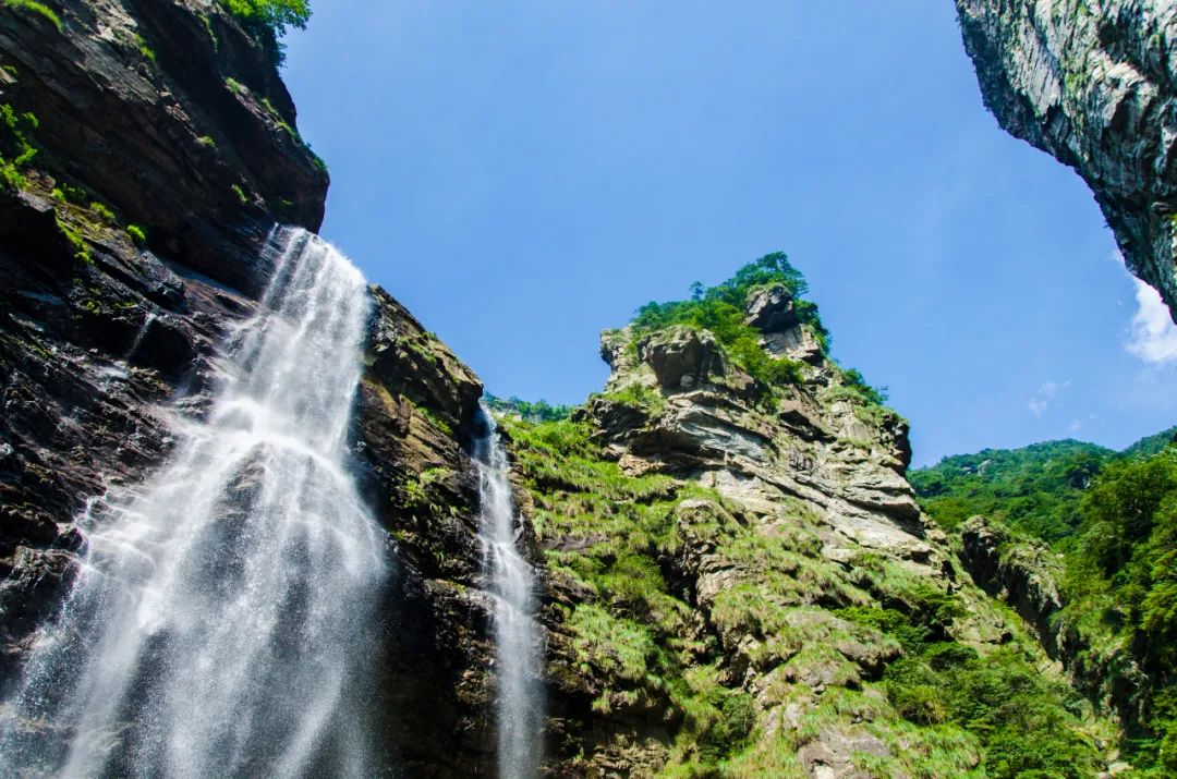 寒假适合去哪里旅游(寒假适合旅游的地方有哪些)
