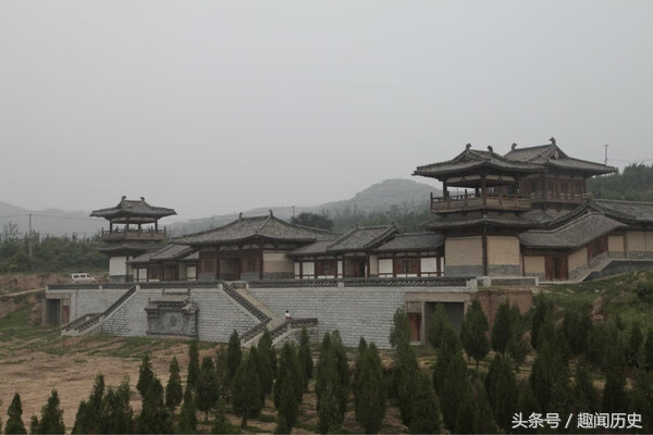 飞凤冲天地风水出什么人(飞凤地风水出什么人)