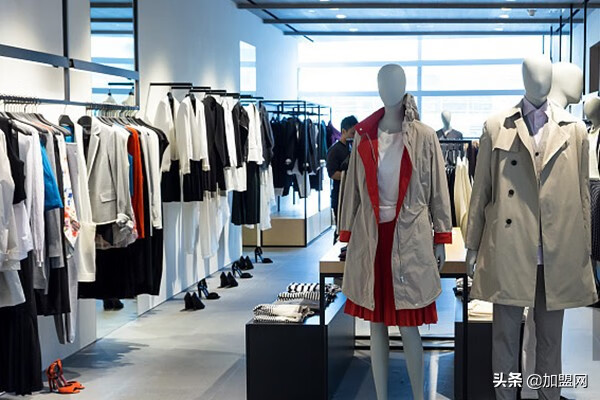 服装店属于批发和零售业吗