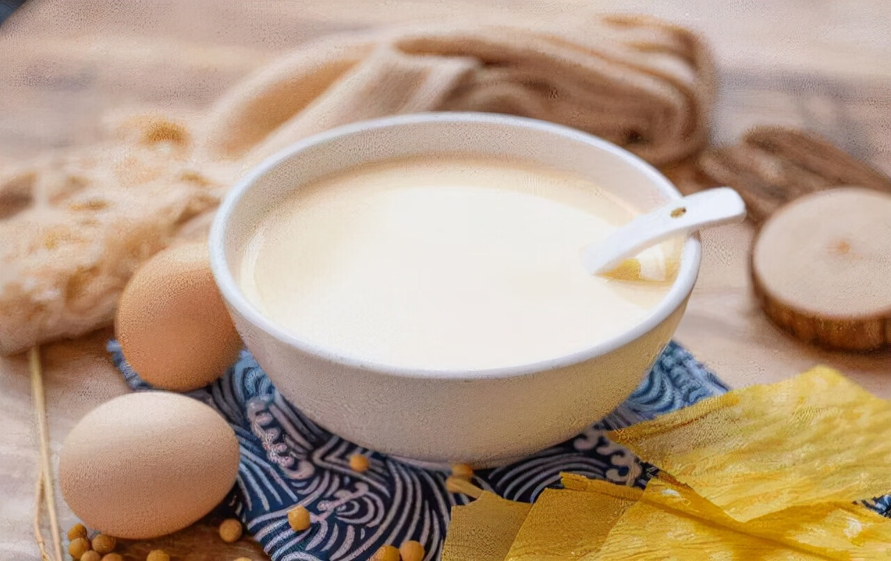 豆浆什么时候喝好一点(喝豆浆什么时间喝最好处)