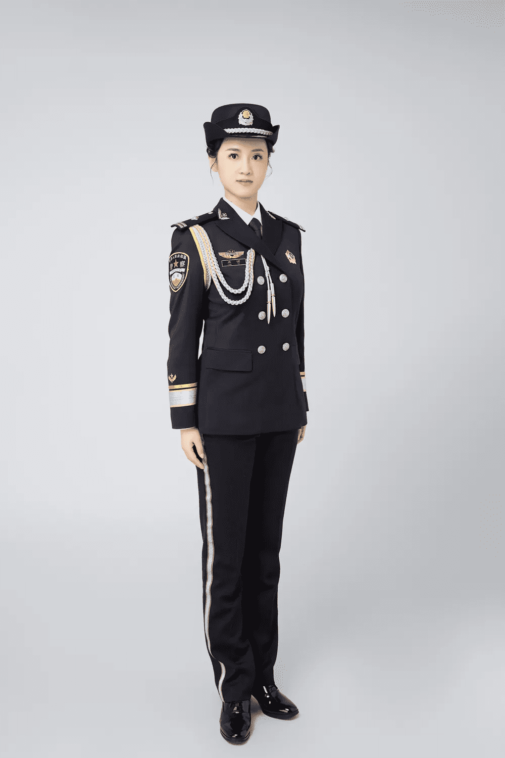 结婚穿警礼服(结婚能穿警礼服吗)
