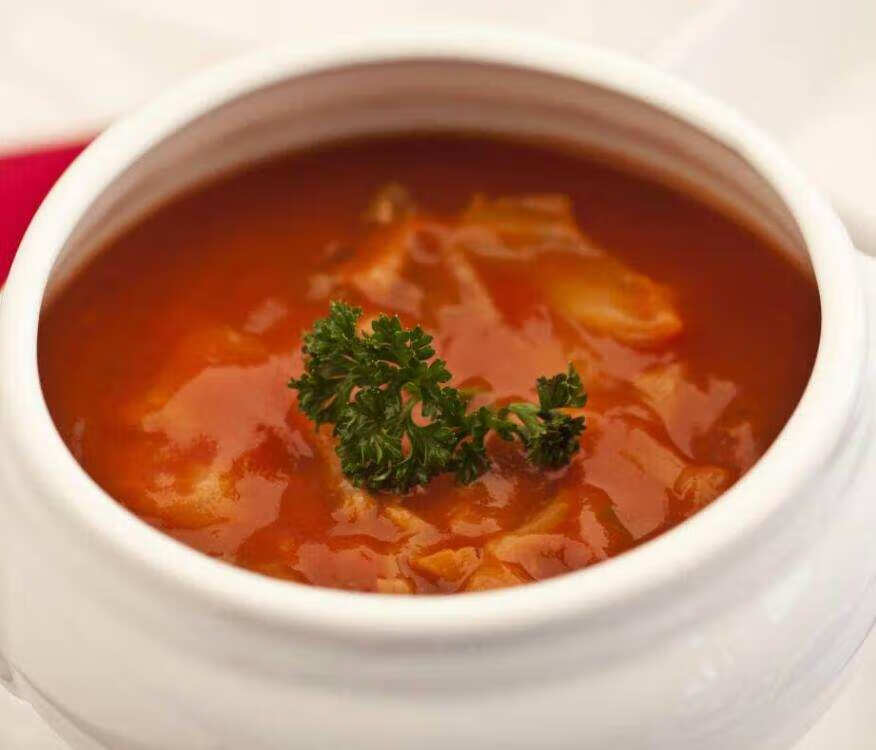 胡萝卜的营养价值有哪些(胡萝卜的营养价值与食用功效)