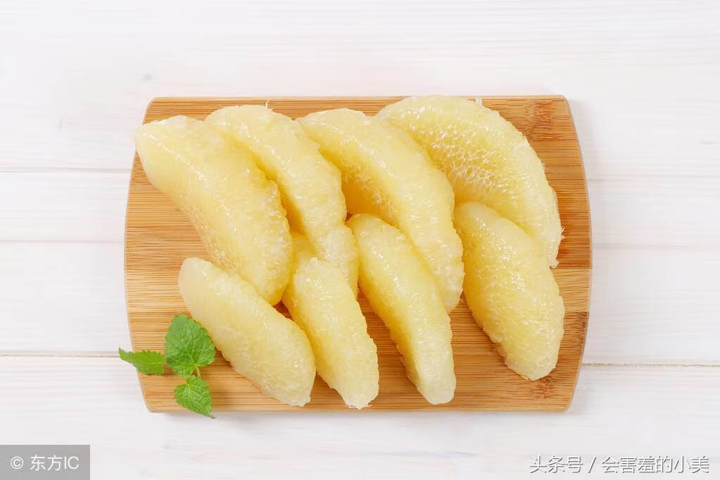 柚子的营养与功效(柚子的功效与作用及营养)