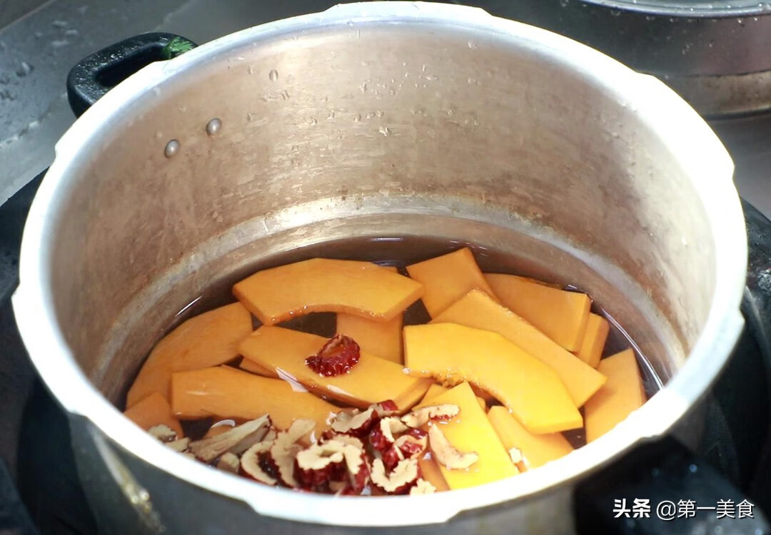 南瓜做法家常做(南瓜的做法大全家常做法)