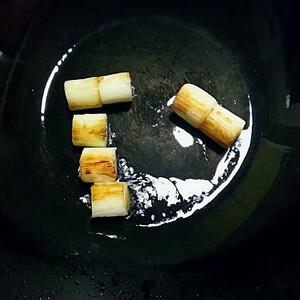 怎么样做葱烧海参(葱烧海参烹调方法)