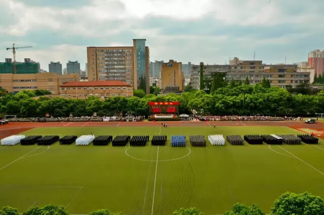 第二军医大学在哪里(第一军医大学)