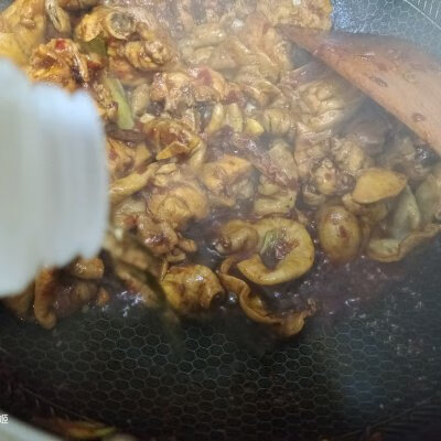 新鲜猪大肠怎么做好吃(猪大肠怎样烧好吃)