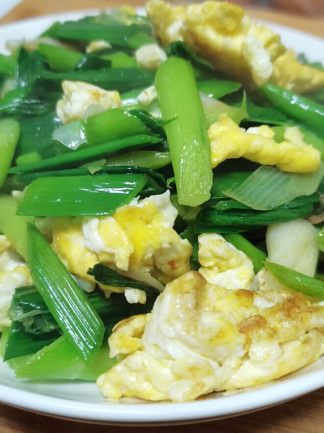 蒜苗的做法大全家常做法(蒜苗炒肉的做法步骤)