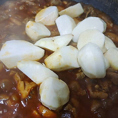 新鲜猪大肠怎么做好吃(猪大肠怎样烧好吃)