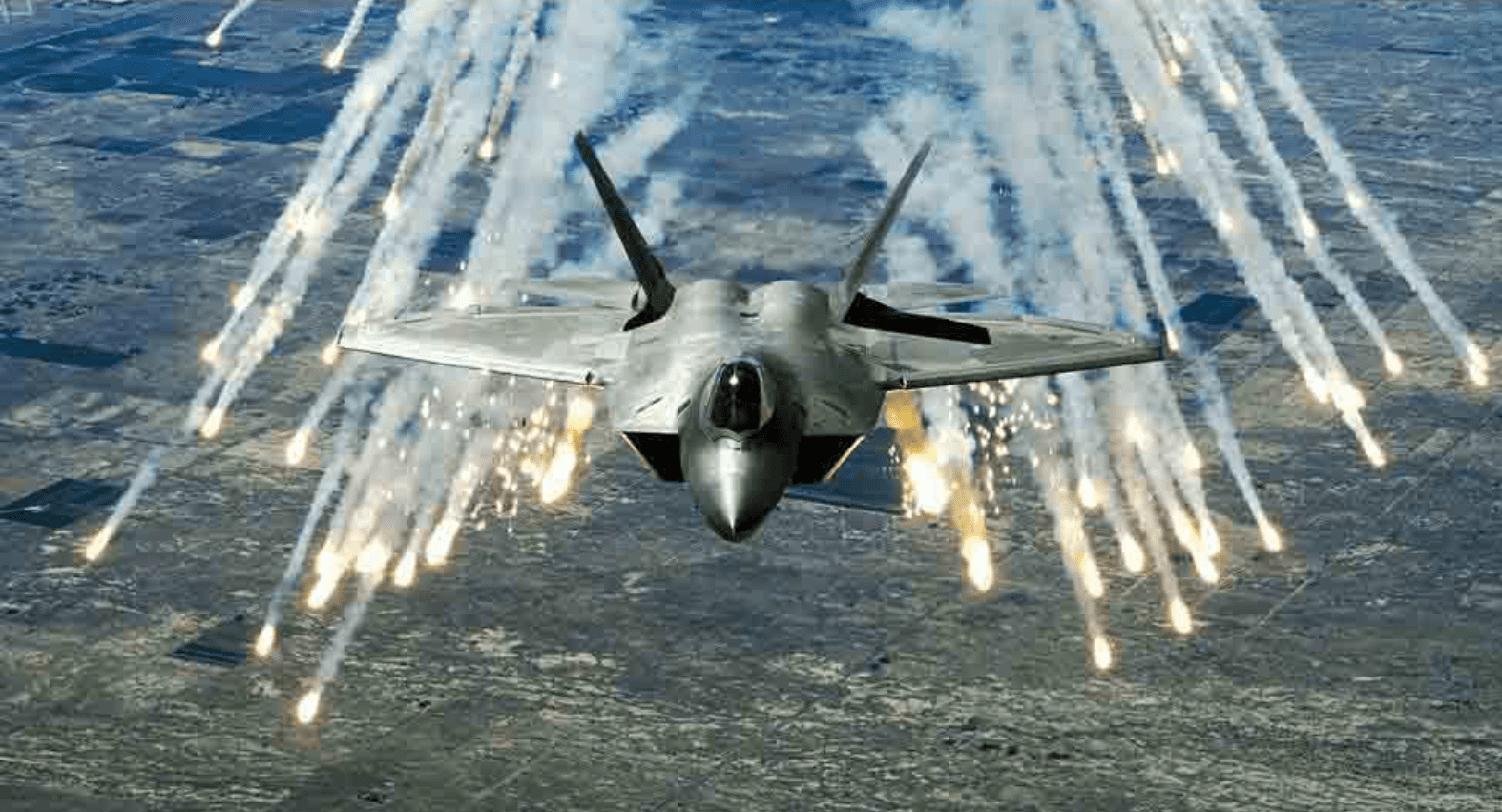 美国f22猛禽战斗机(猛禽中的战斗机)