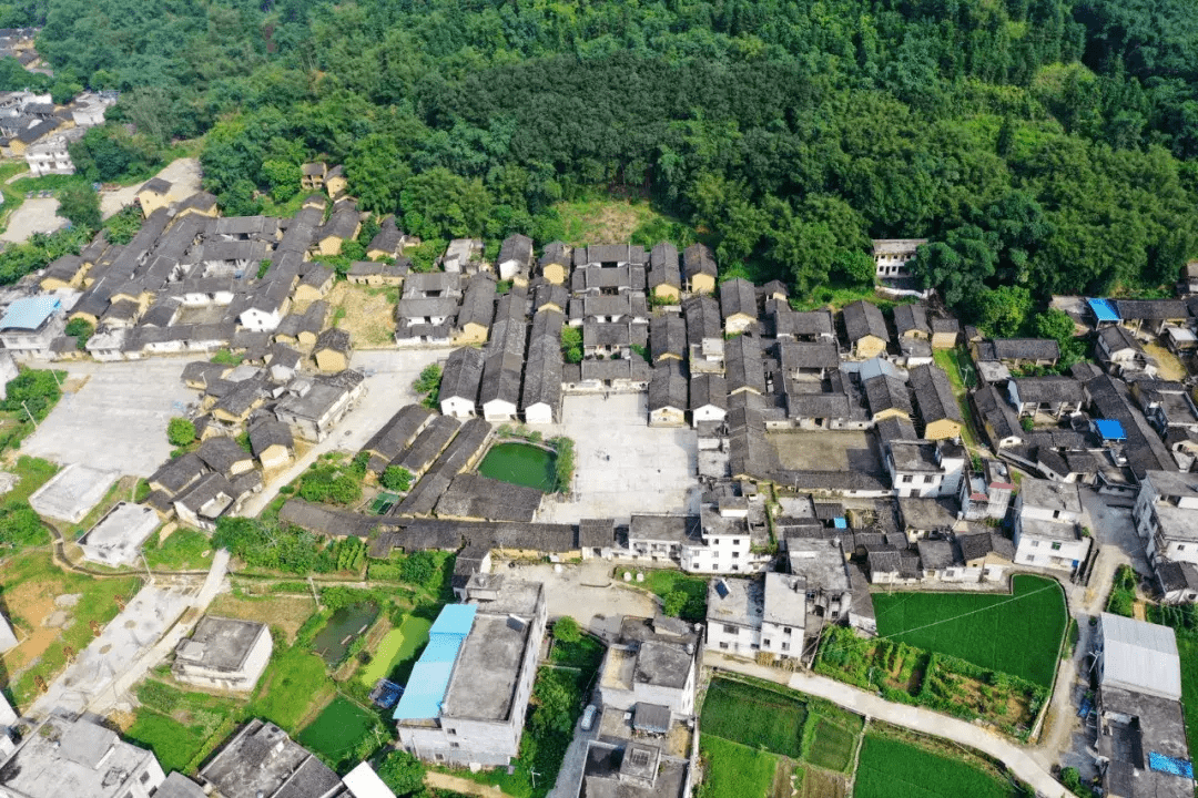 广西平南县大鹏镇石门村风水宝地平南大鹏镇风水宝地