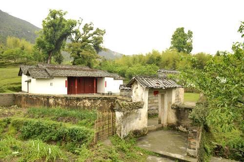 江西赣州兴国县三僚村名风水大师(中国风水村赣州兴国县三僚村)