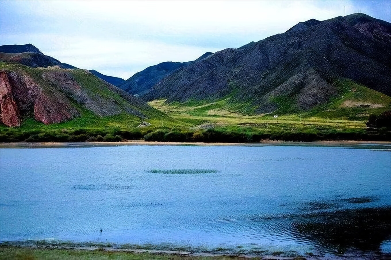 7月份适合去哪里旅游?(七月份自驾游适合去哪里旅游)