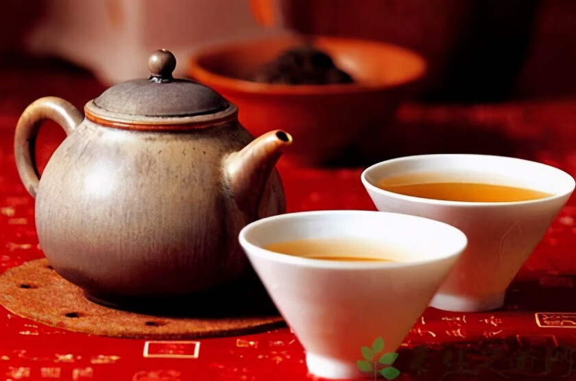 湿热体质吃什么食物好(湿热体质怎么调理食疗)