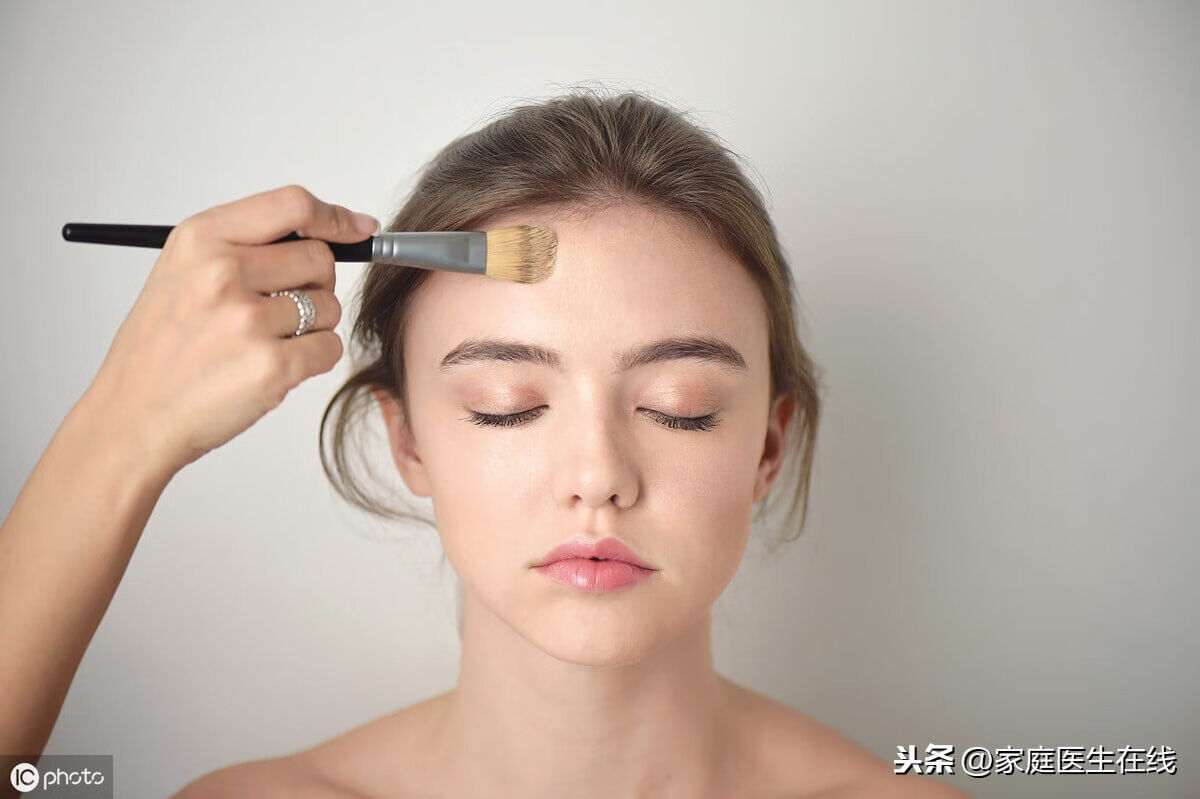抬头纹比较重怎么办(如何减少抬头纹的方法有哪些)