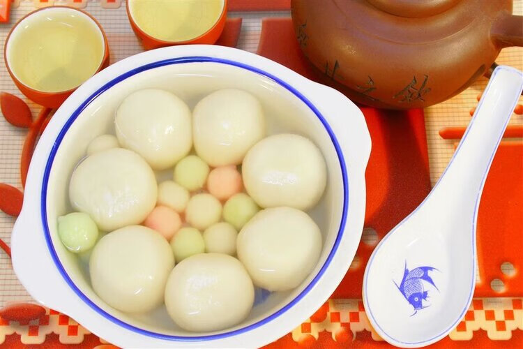 水果汤圆热量高吗(汤圆和泡面哪个热量高)