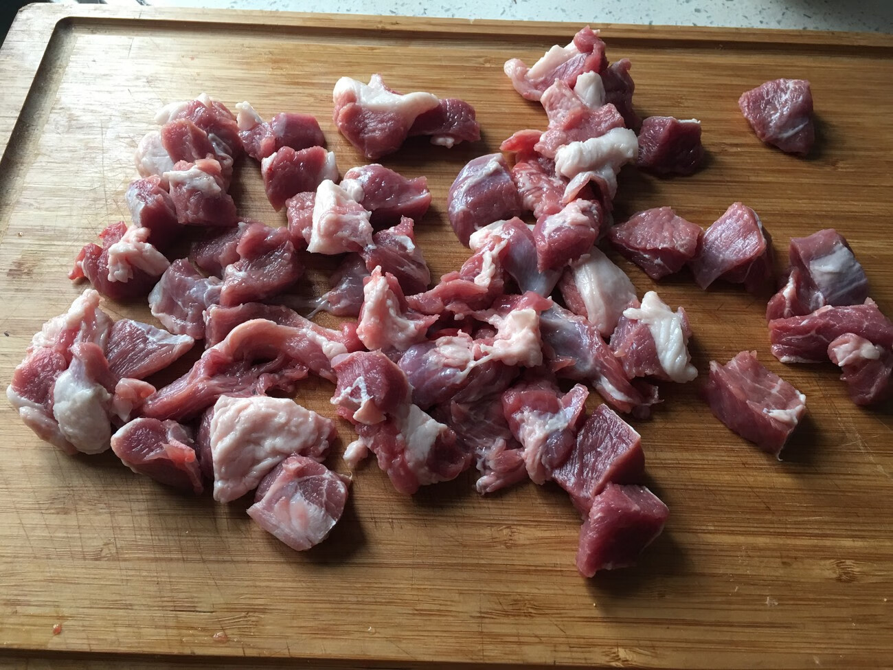 羊肉串腌制方法及配方(羊肉串腌料配方)