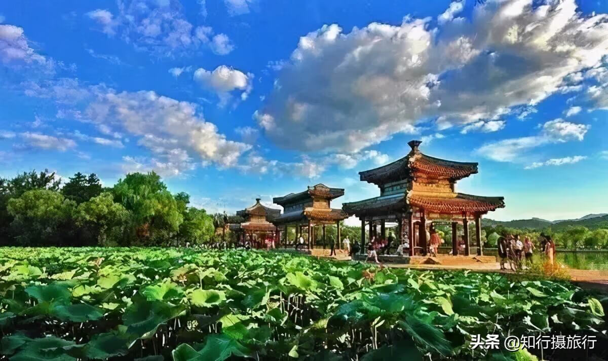 暑假去哪里旅游最好?(暑假去哪里玩最合适)