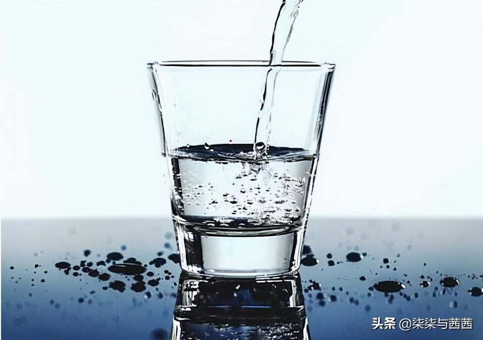婴儿水中毒如何处理(婴儿水中毒自己会好吗)