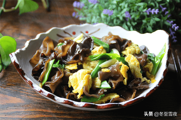 黑木耳的做法(炒黑米的做法大全)