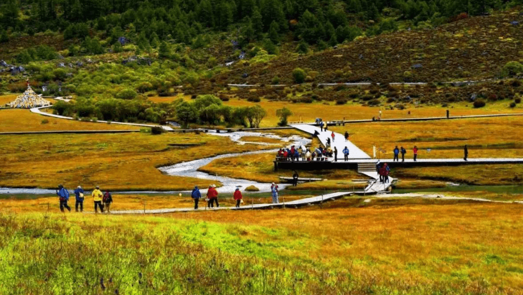 四月份适合去哪里旅游?(北京四月去哪玩比较好)