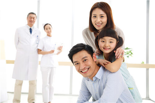 婴儿痱子和湿疹的区别(如何区分湿疹和痱子)