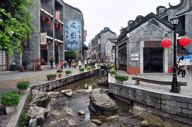 广州大学城的地址是什么(广州大学城在广州哪个区)