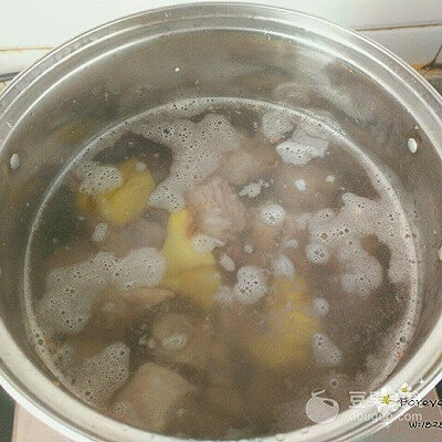 排骨萝卜汤怎么做(萝卜排骨汤的做法)
