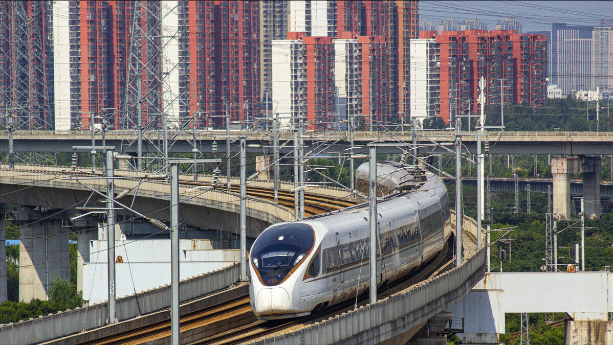 高铁动车 区别(铁路和高铁的区别)