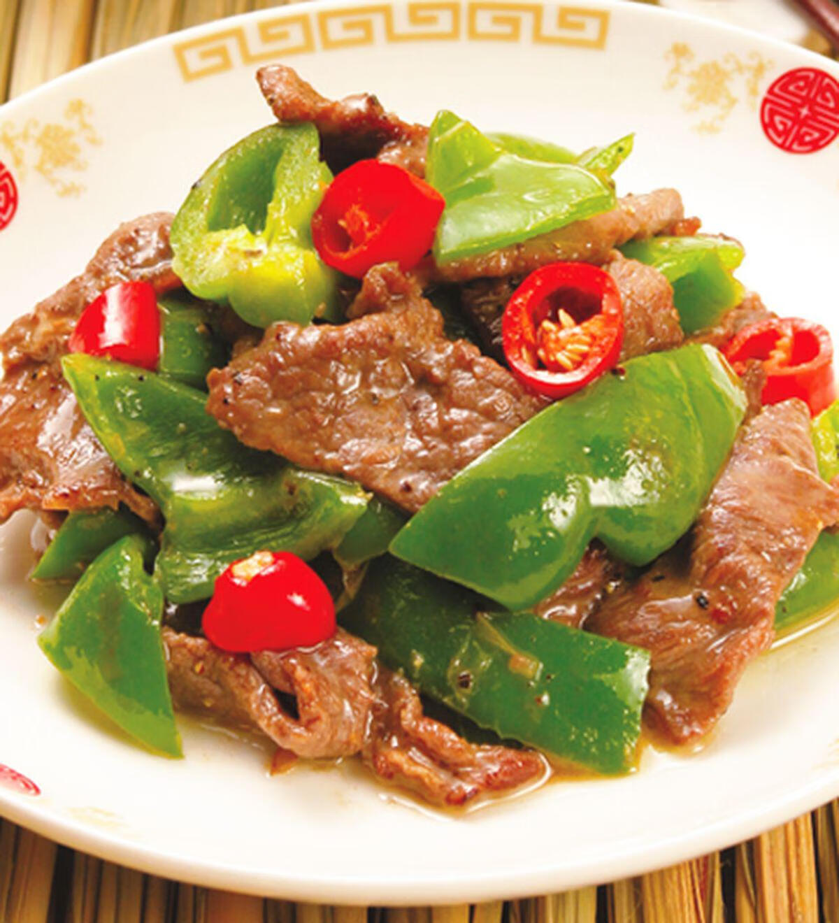 青椒炒牛肉用什么牛肉(青椒炒牛肉怎么炒好吃窍门)